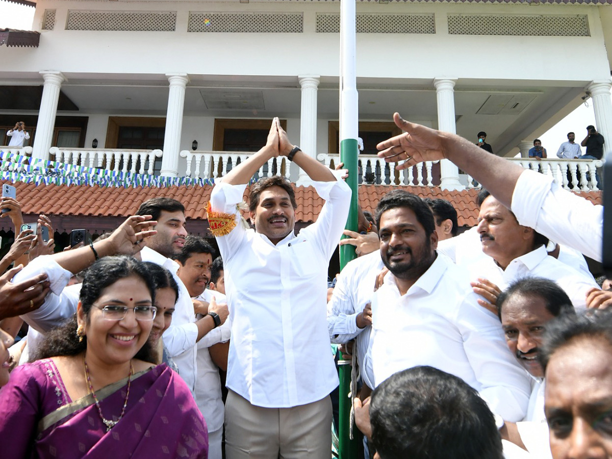 YSRCP Formation Day : YS Jagan Flag Hoisting at YSRCP Central Office 31
