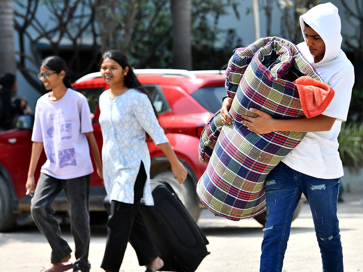 Inter Students Completed Go to Home HD Photos3