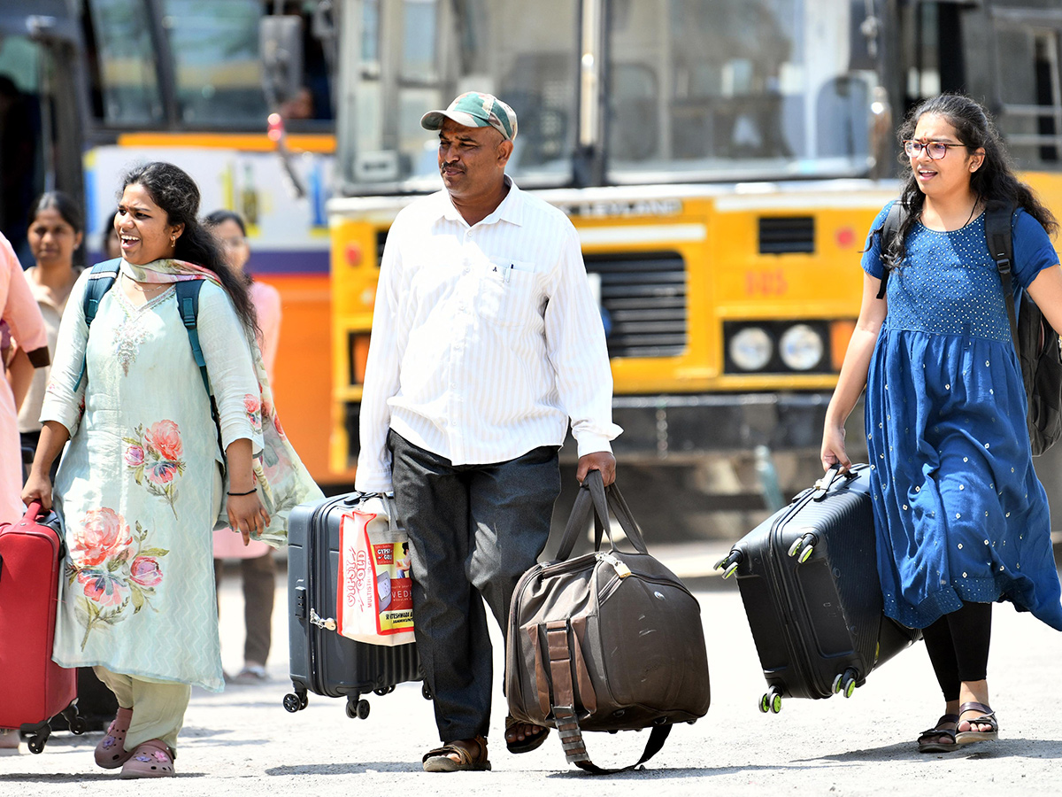 Inter Students Completed Go to Home HD Photos4