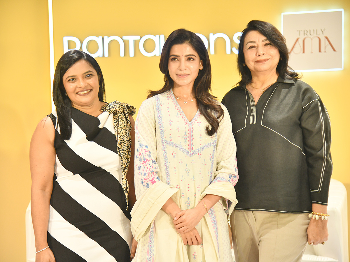 Tollywood Actress Samantha In Hyderabad3