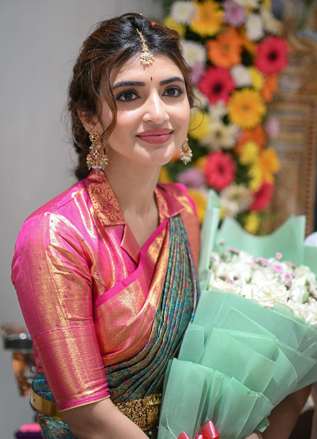 Actress Sreeleela At Khammam17
