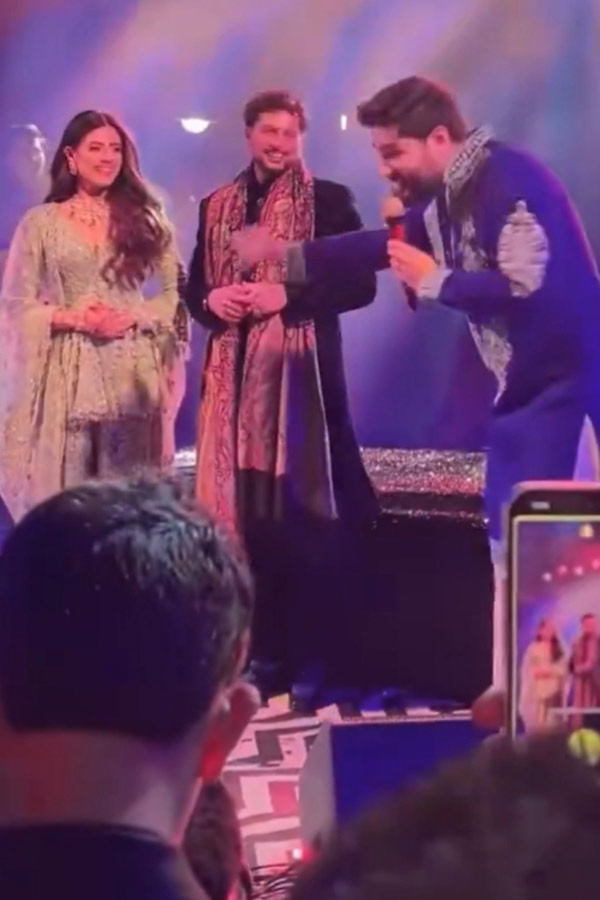 Kuldeep Yadav Dance With Wife Vanshika In Haldi Sangeet Ceremony Photos12