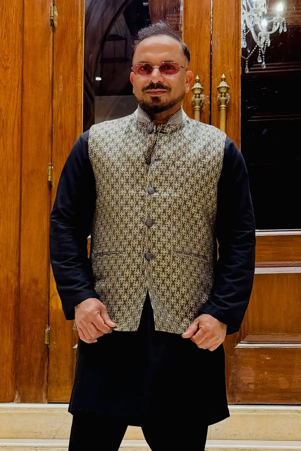 Kuldeep Yadav Dance With Wife Vanshika In Haldi Sangeet Ceremony Photos6