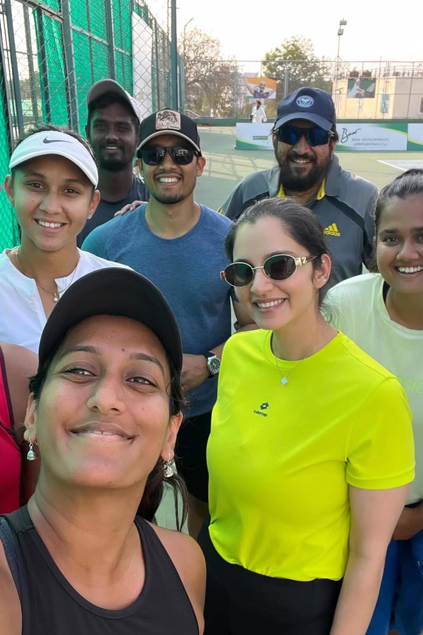 Sania Mirza Shares Latest Beautiful Photos3