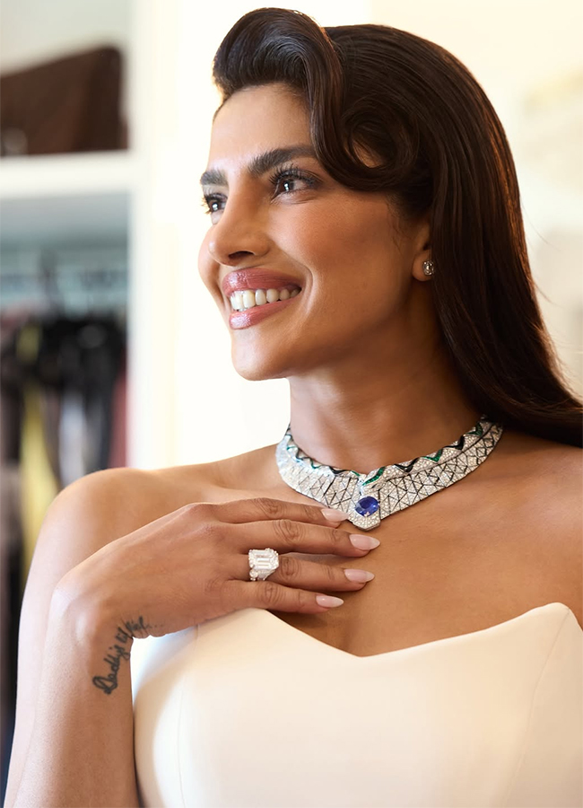 Actress Priyanka Chopra in Oscars 2026 Viral Photos15