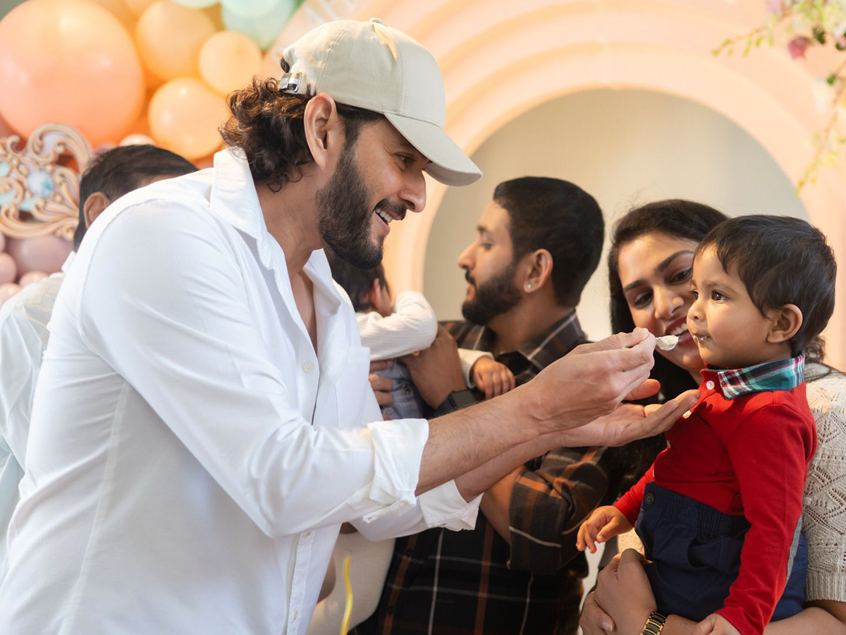 Mahesh Babu Pictures From Bobby Ghattamaneni Twins Birthday Celebrations1