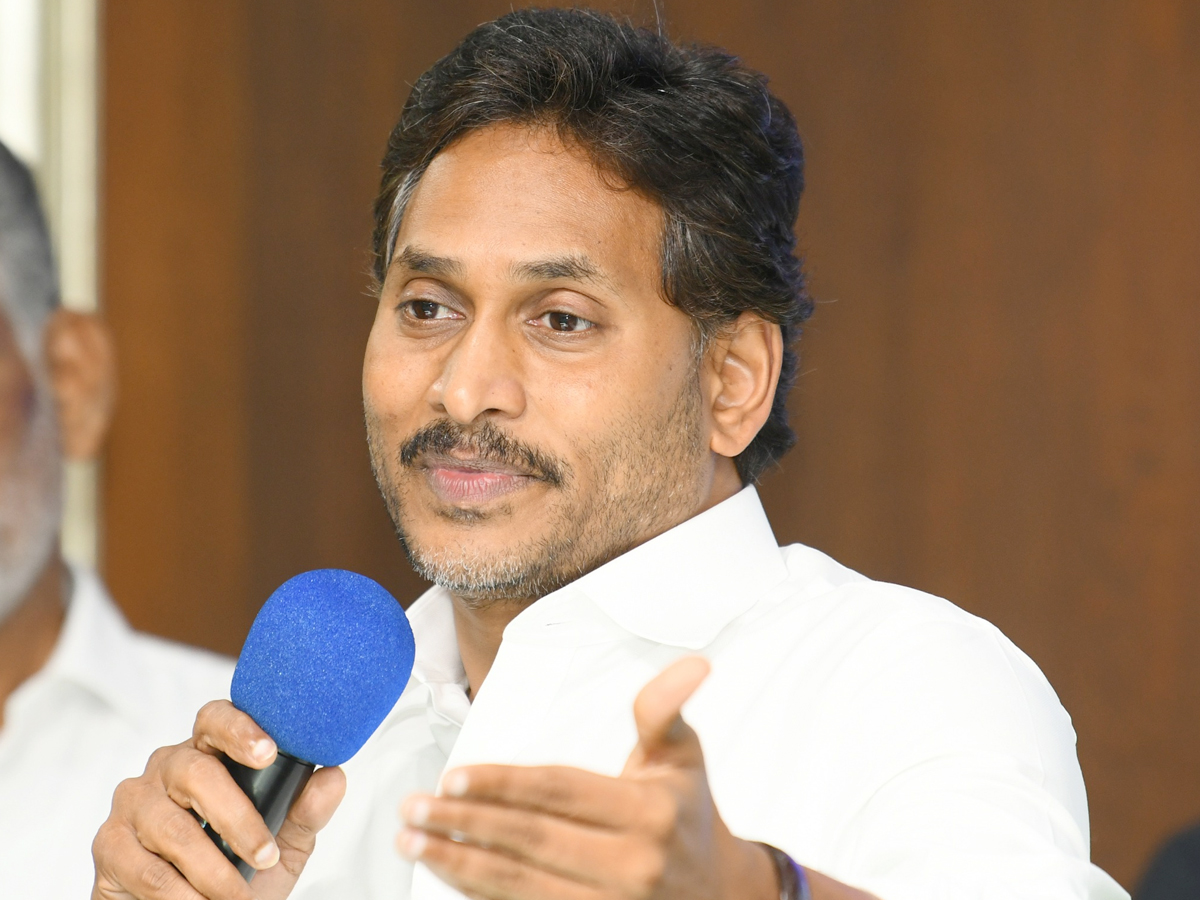 YS Jagan Holds Review meeting with Ongole Assembly constituency YSRCP leaders Photos2