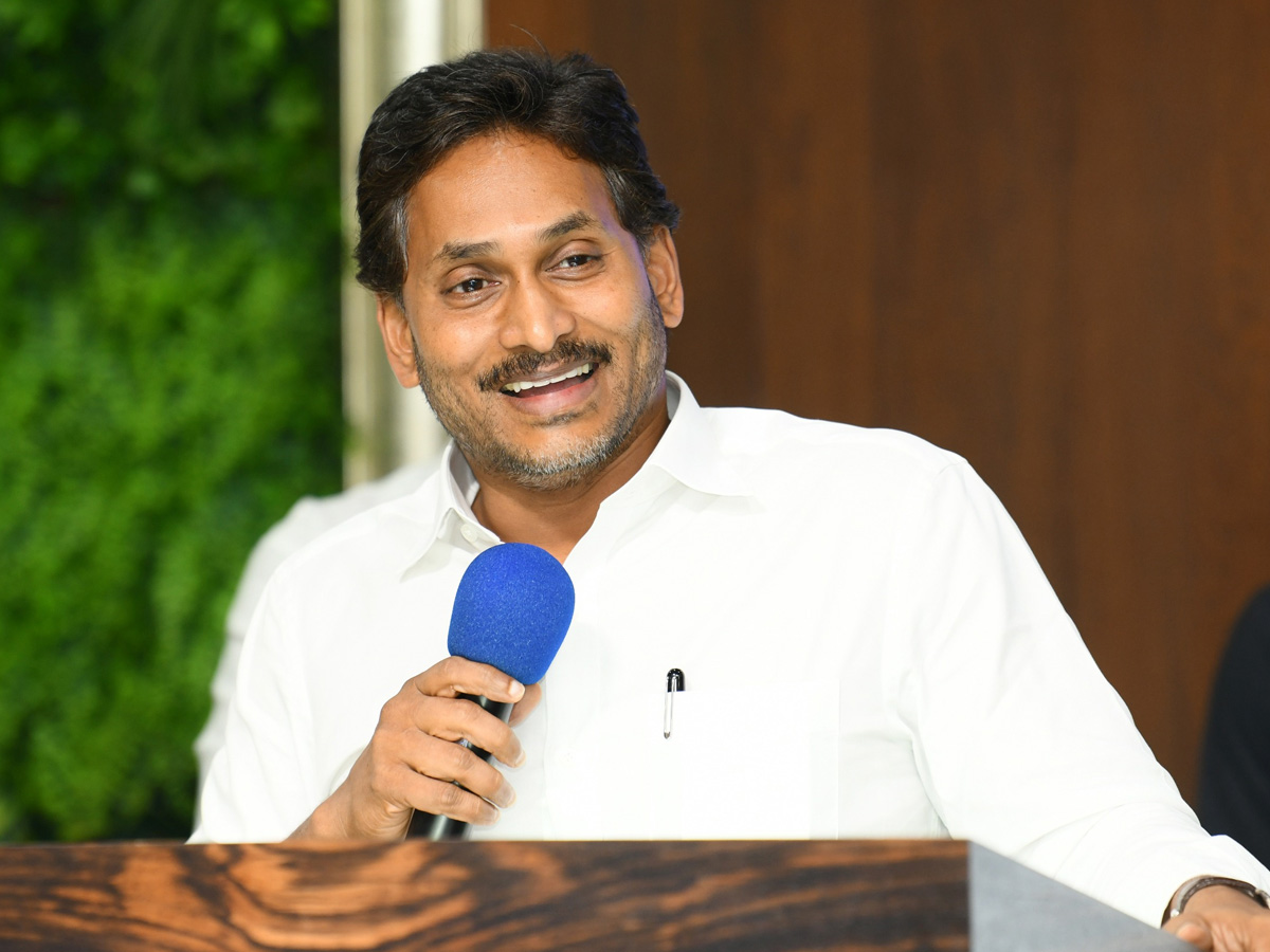 YS Jagan Holds Review meeting with Ongole Assembly constituency YSRCP leaders Photos17