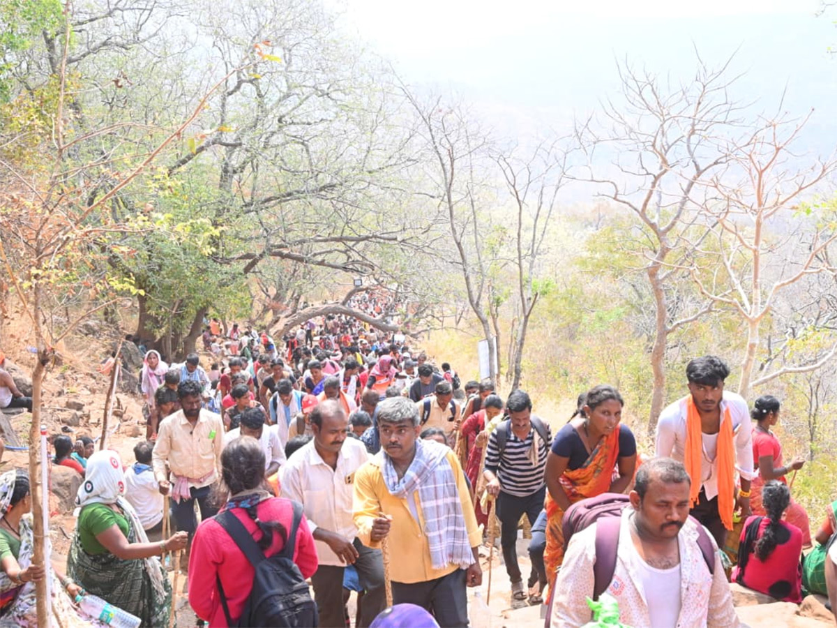 Ugadi Festival at Srisailam : Devotees Walking Karnataka Nallamala Forest6