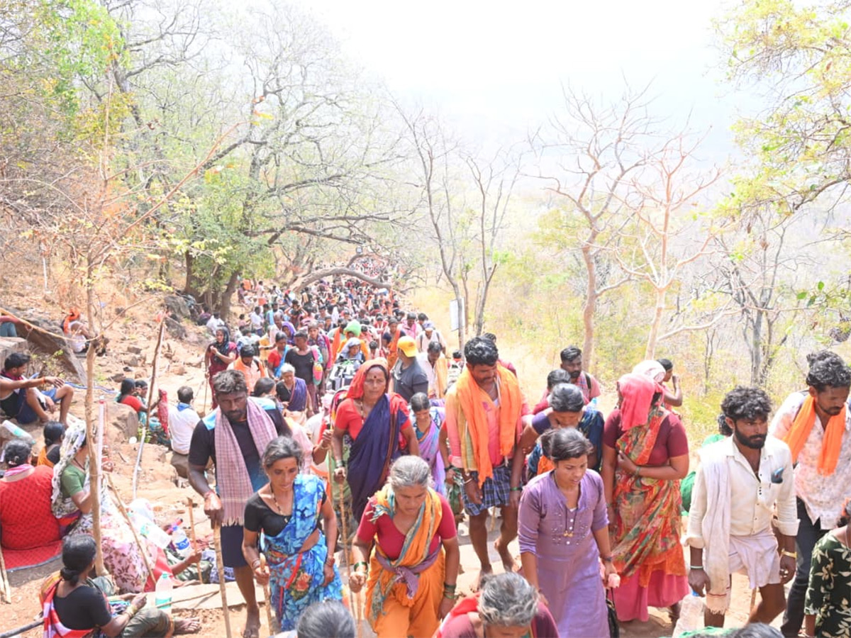Ugadi Festival at Srisailam : Devotees Walking Karnataka Nallamala Forest7