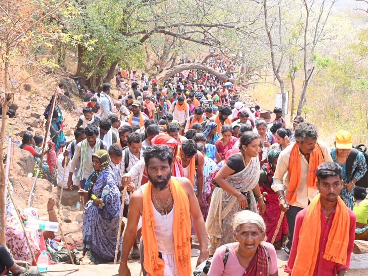 Ugadi Festival at Srisailam : Devotees Walking Karnataka Nallamala Forest8