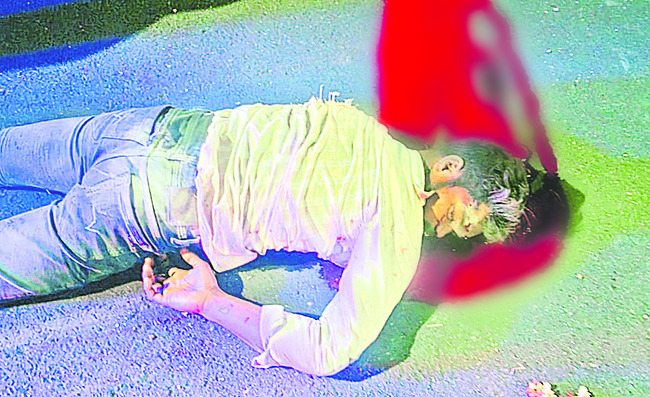 వేర్వేరు ప్రమాదాల్లో ముగ్గురు మృతి 1