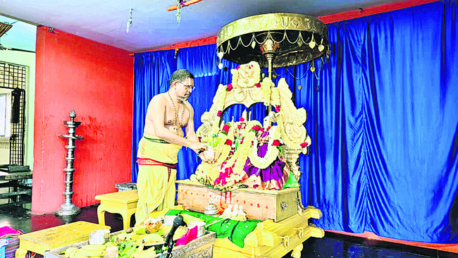 భద్రగిరి రామయ్యకు అభిషేకం1