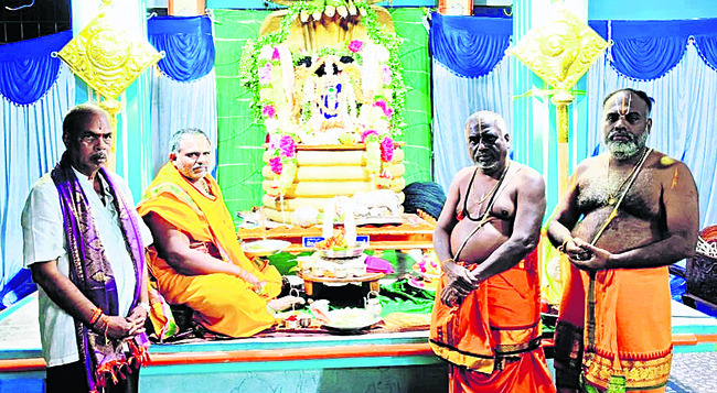 నెమలి జాతరకు  ప్రత్యేక బస్సులు1