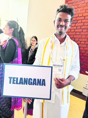 వడ్రంగి నైపుణ్యంలో   జిల్లావాసి ప్రతిభ2