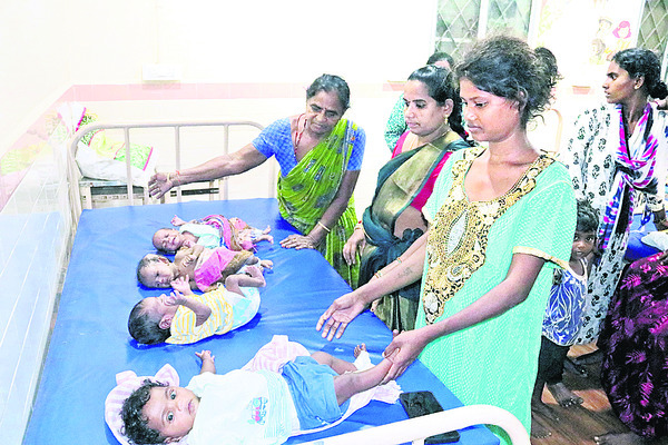 జీజీహెచ్‌ పిల్లల వార్డులో మంటలు 2