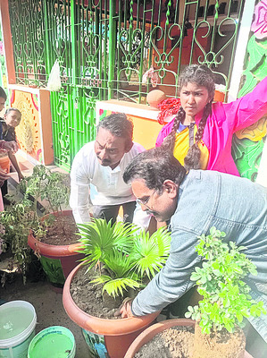 మందిర పరిసరాలు అభివృద్ధి..1