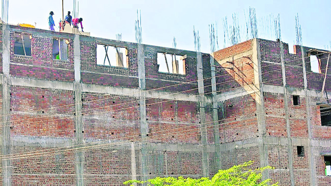 కార్మికులకు సంక్షామం1