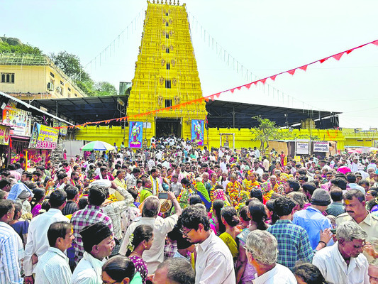 దేశవ్యాప్తంగా 108 విగ్రహాల ఏర్పాటు4