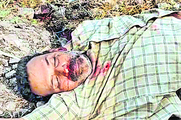 కారుకు నిప్పు పెట్టిన దుండగులు 2