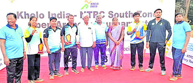 టీటీడీ చైర్మన్‌ వెంటనే  రాజీనామా చేయాలి
1