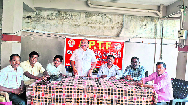 పోలీస్‌ దందా..! 5