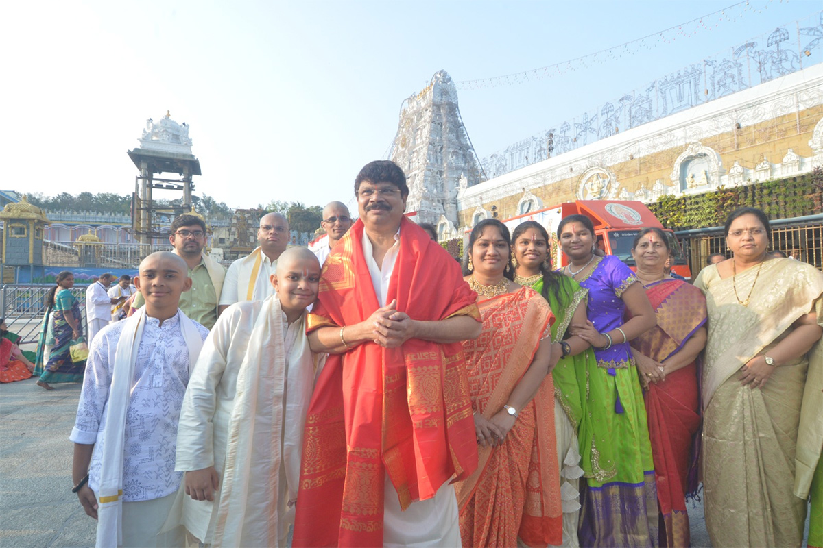 Actor Sree Vishnu, Actress Nayansarika At Tirumala4