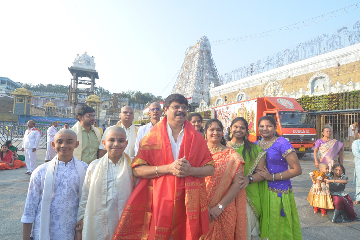Actor Sree Vishnu, Actress Nayansarika At Tirumala7