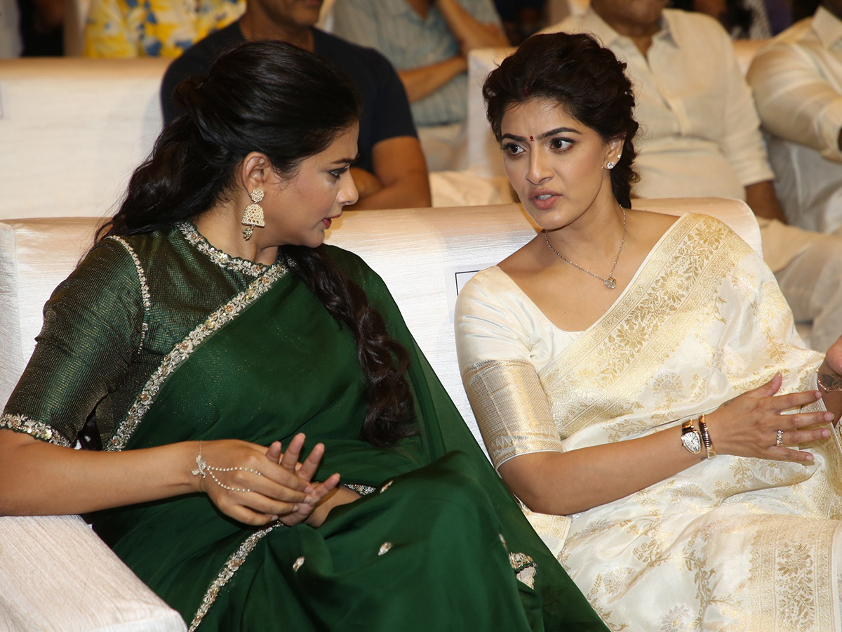 Varalaxmi Sarathkumar Saraswathi Movie Pre Release Event 23