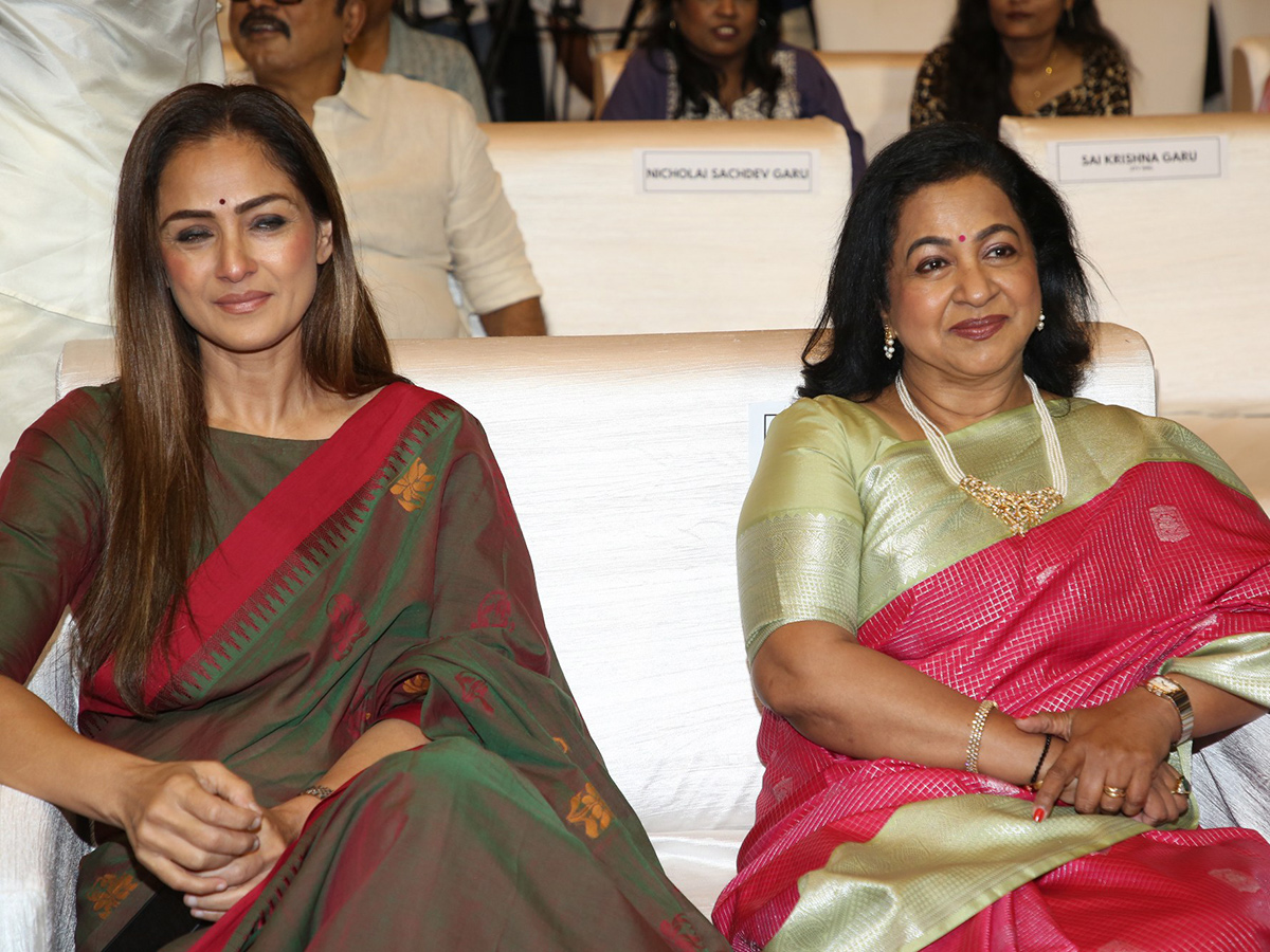 Varalaxmi Sarathkumar Saraswathi Movie Pre Release Event 24