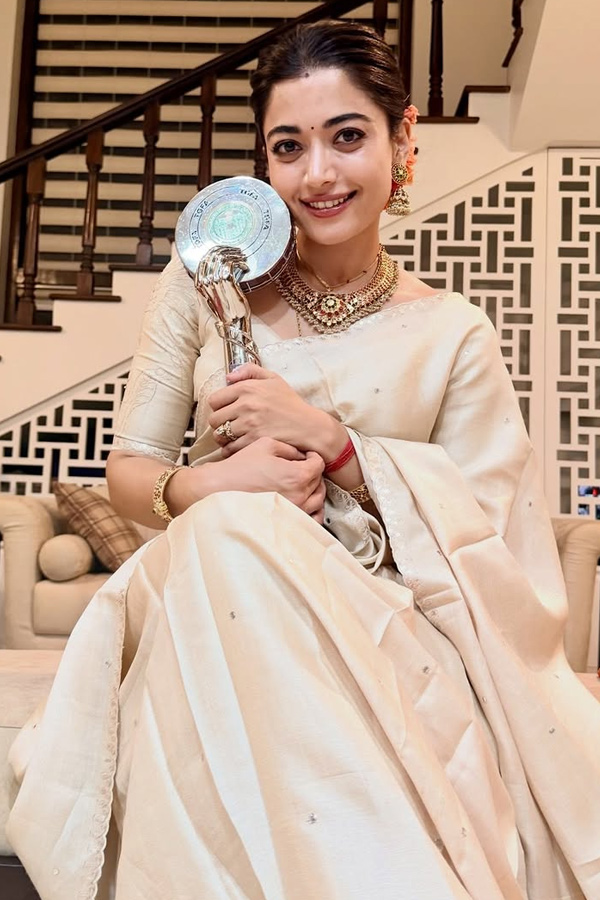 Actress Rashmika Mandanna wins Best Actress Award for The Girlfriend Photos2