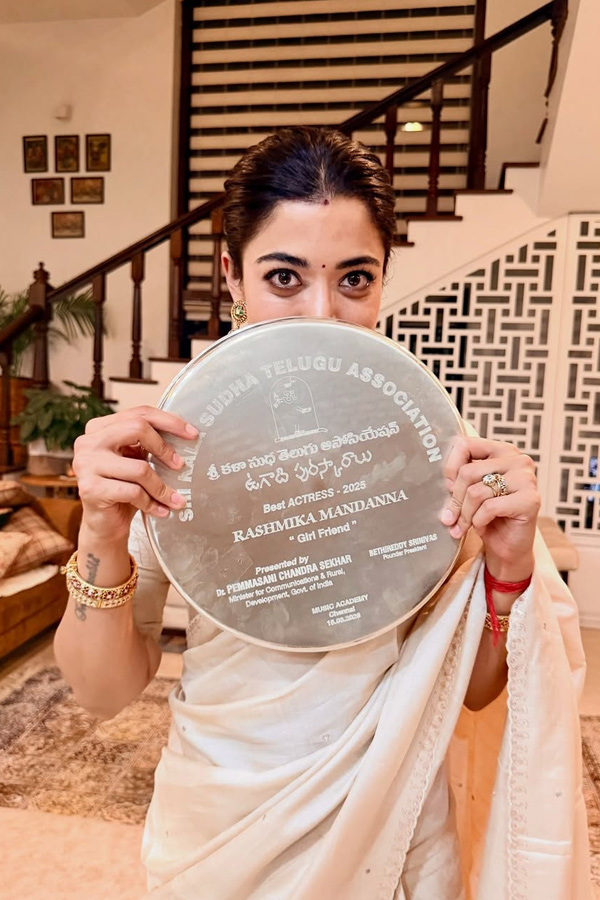Actress Rashmika Mandanna wins Best Actress Award for The Girlfriend Photos5