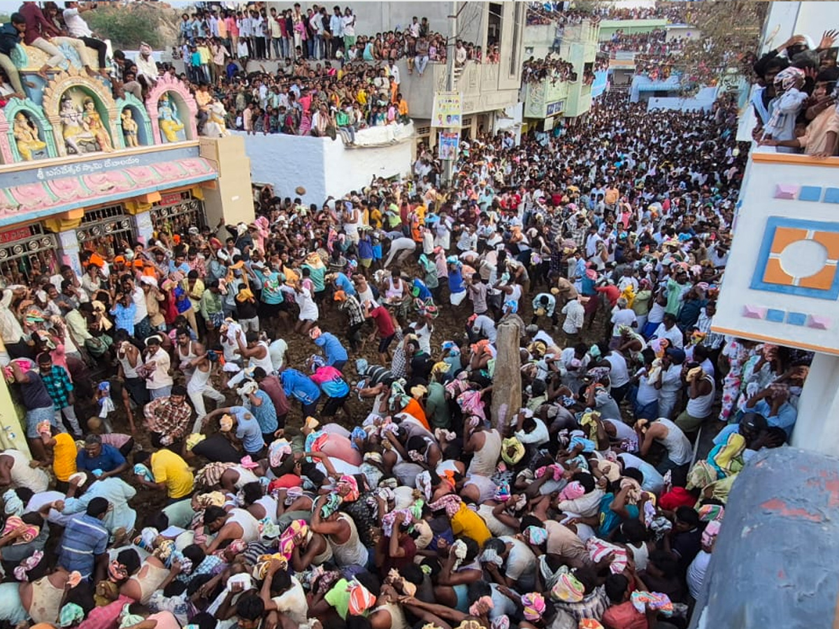 Pidakala Samaram In Kurnool Photos11