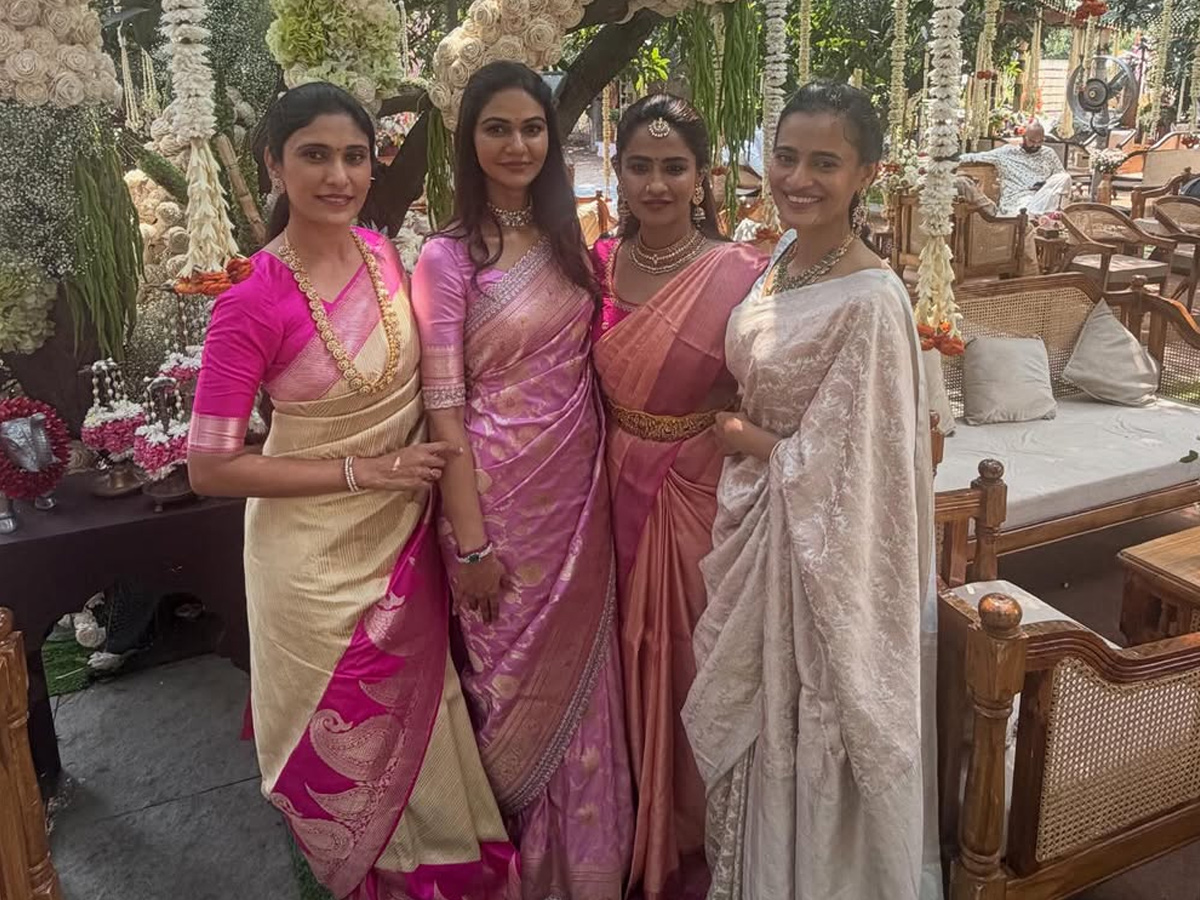 Allu Arjun wife Sneha Reddy At The wedding ceremony Photos8