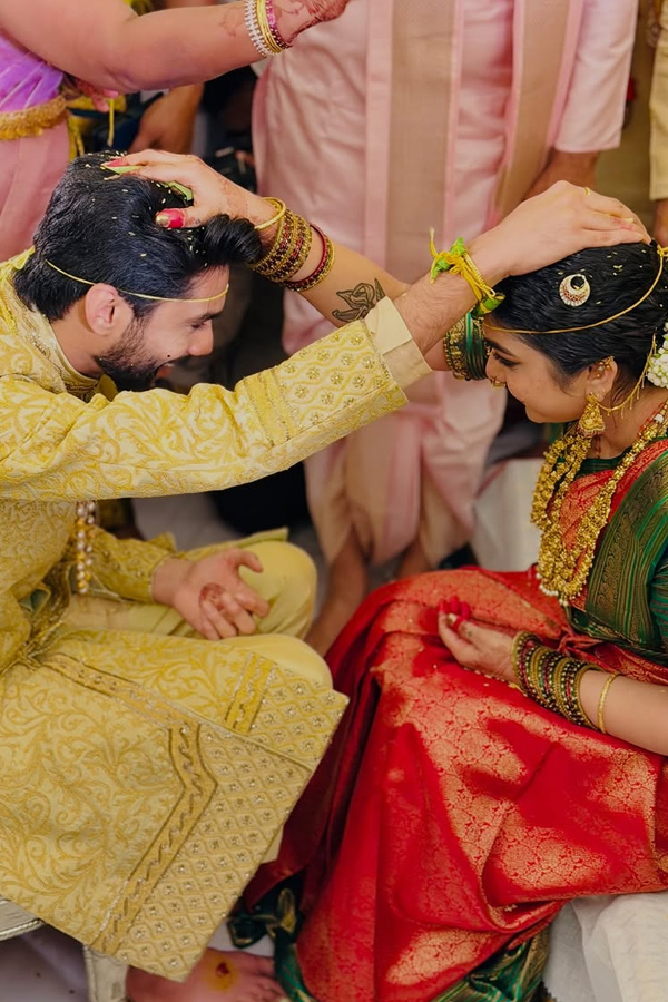 Bigg Boss fame Punarnavi Bhupalam got married Photos6