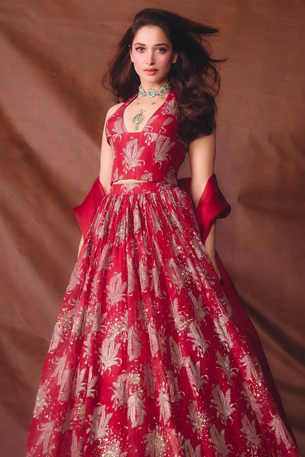 Tamannaah Bhatia wore modern red lehenga At Lakme Fashion Week Photos6