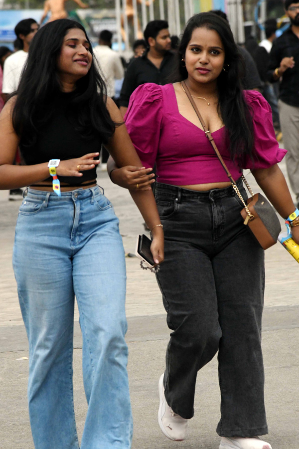 Traffic curbs In Gachibowli for Anirudh March 21 concert Photos11