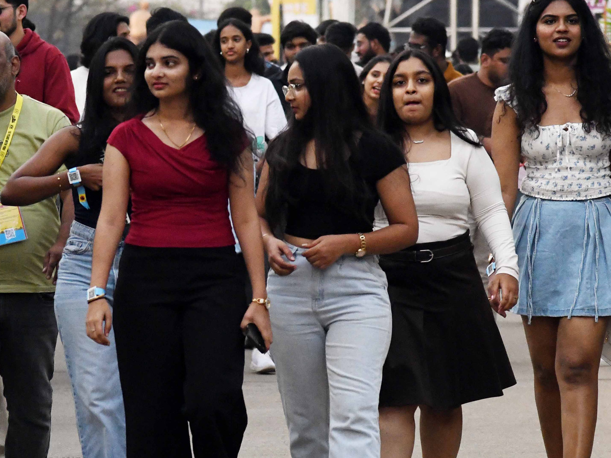 Traffic curbs In Gachibowli for Anirudh March 21 concert Photos19