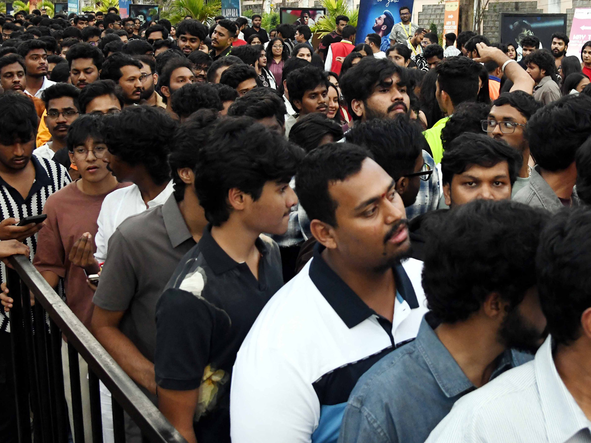 Traffic curbs In Gachibowli for Anirudh March 21 concert Photos21
