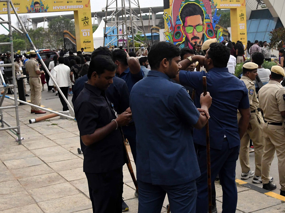 Traffic curbs In Gachibowli for Anirudh March 21 concert Photos7