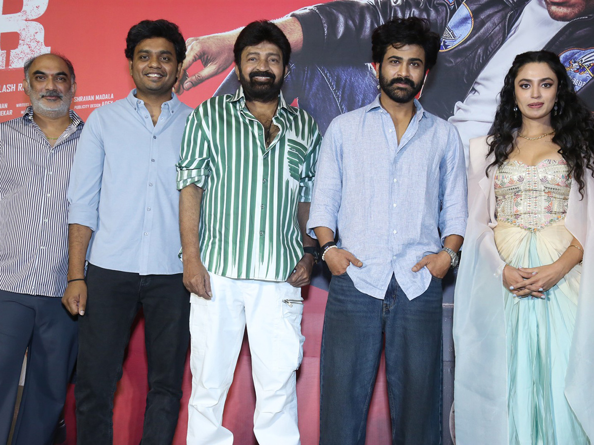 Sharwanand Biker Movie Trailer Launch Event5