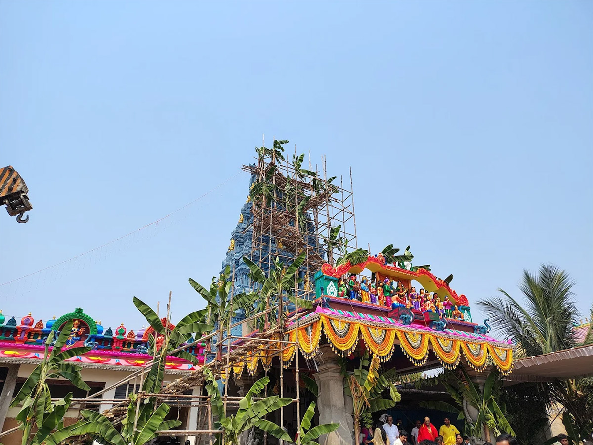 Sri Alivelumanga Padmavathi Sametha Venkateswara Devasthanam in Chenchuguda11
