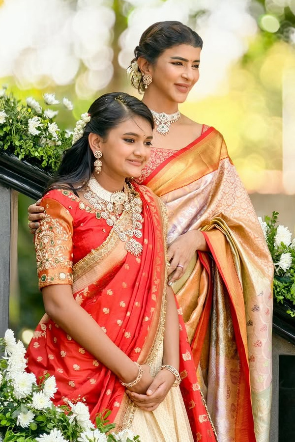 Lakshmi Manchu with Her Daughter Vidya Nirvana Photos5