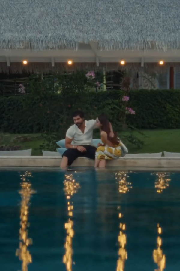 Rashmika Mandanna, Vijay Deverakonda Honeymoon Vacation Photos Viral12