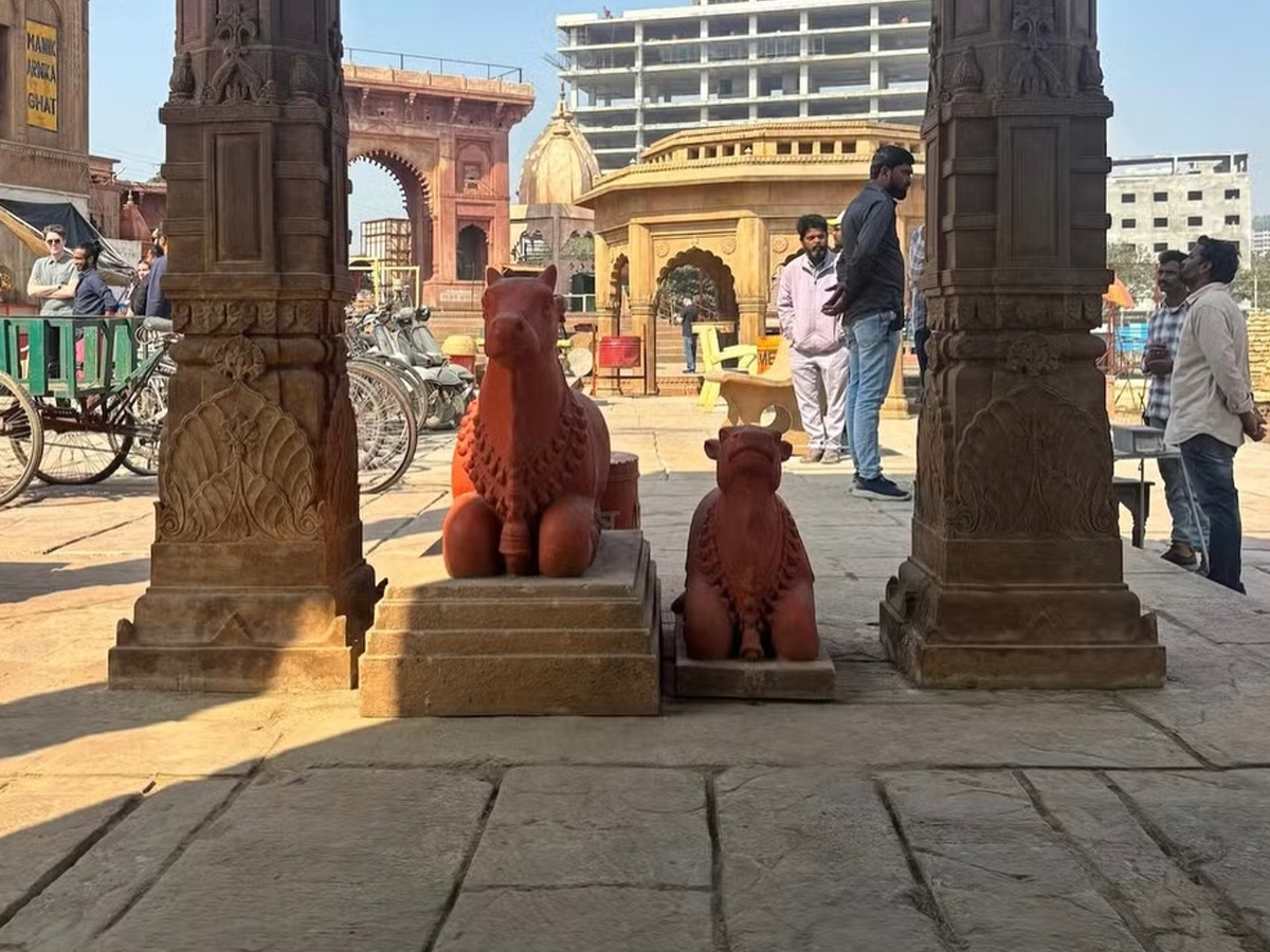 SS Rajamouli Stunning Varanasi Sets Kashi Recreated for Cinema Photos11