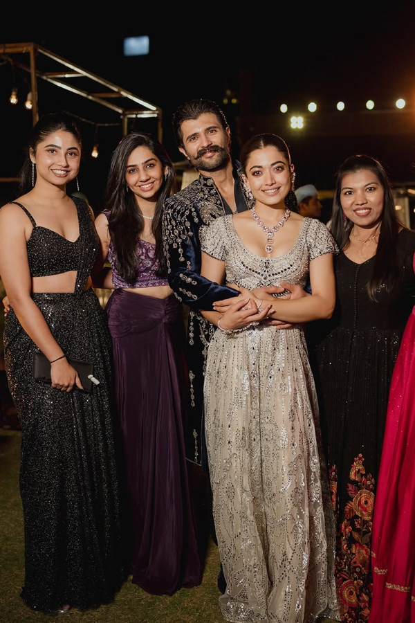 Rashmika Mandanna And Vijay Deverakonda Celebrate 1 Month Wedding Anniversary Photos19