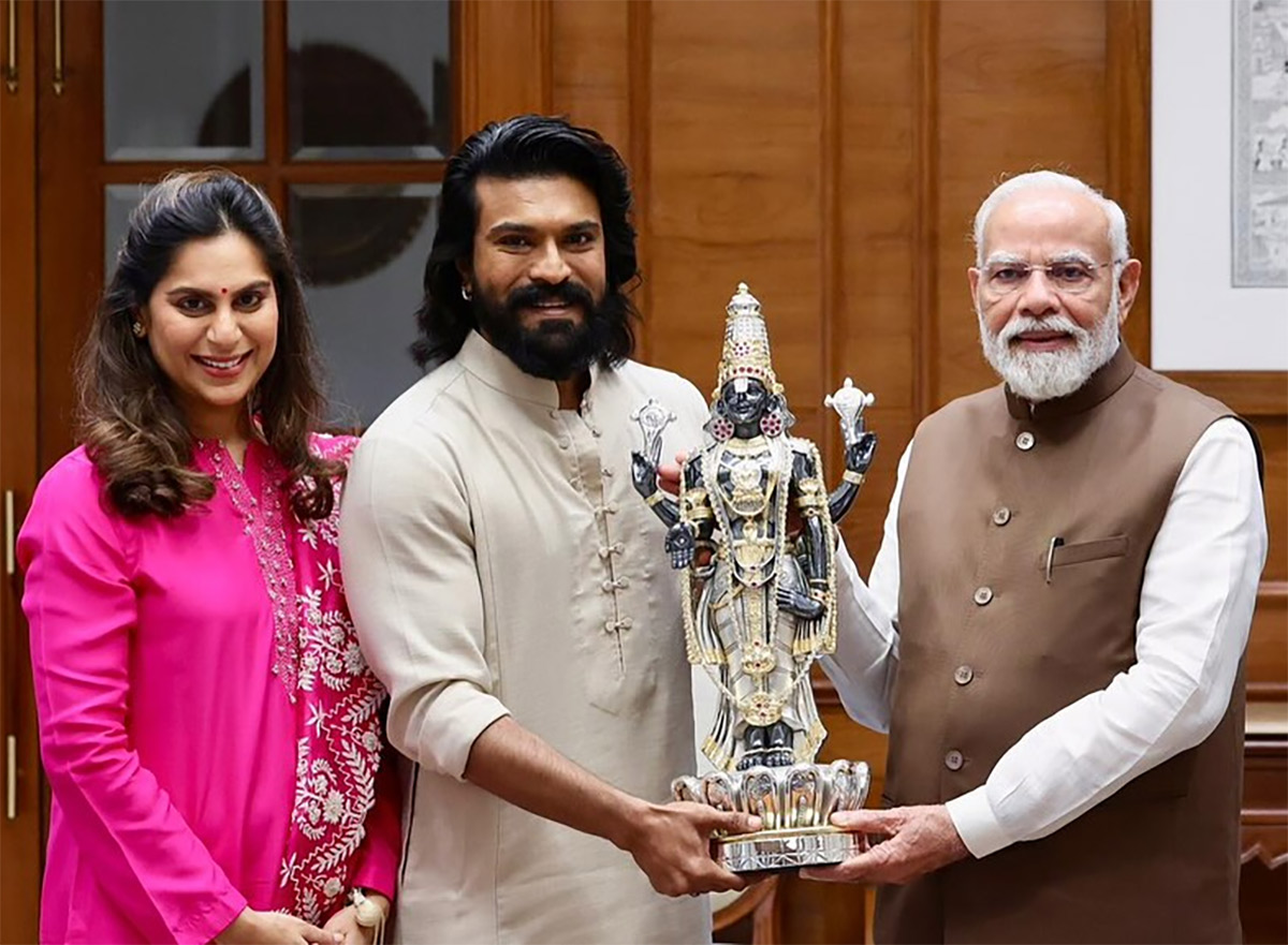 Indian Actor Ram Charan Birthday Special Photos HD Photos4