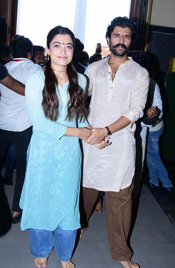 Vijay Deverakonda and Rashmika Mandanna At Anantapur6