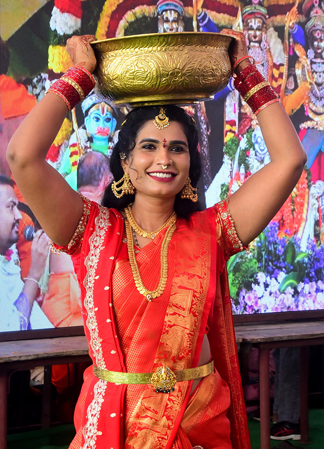Hijras About Shiva Kalyanam at Vemulawada Temple9