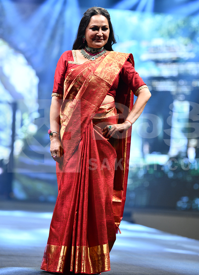 Lakshmi Manchu Teach For Change Fashion Show 202619